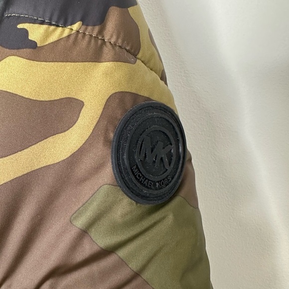 Michael Kors Camouflage Puffer Jacket - Picture 5 of 16